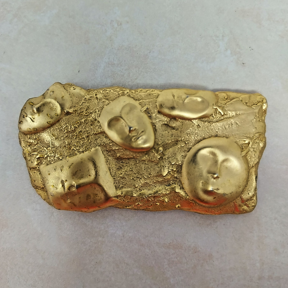 Vintage Brooch JJ Faces Modernist Mogul Gold Tone Signed 1988 1.5 x 2.5"